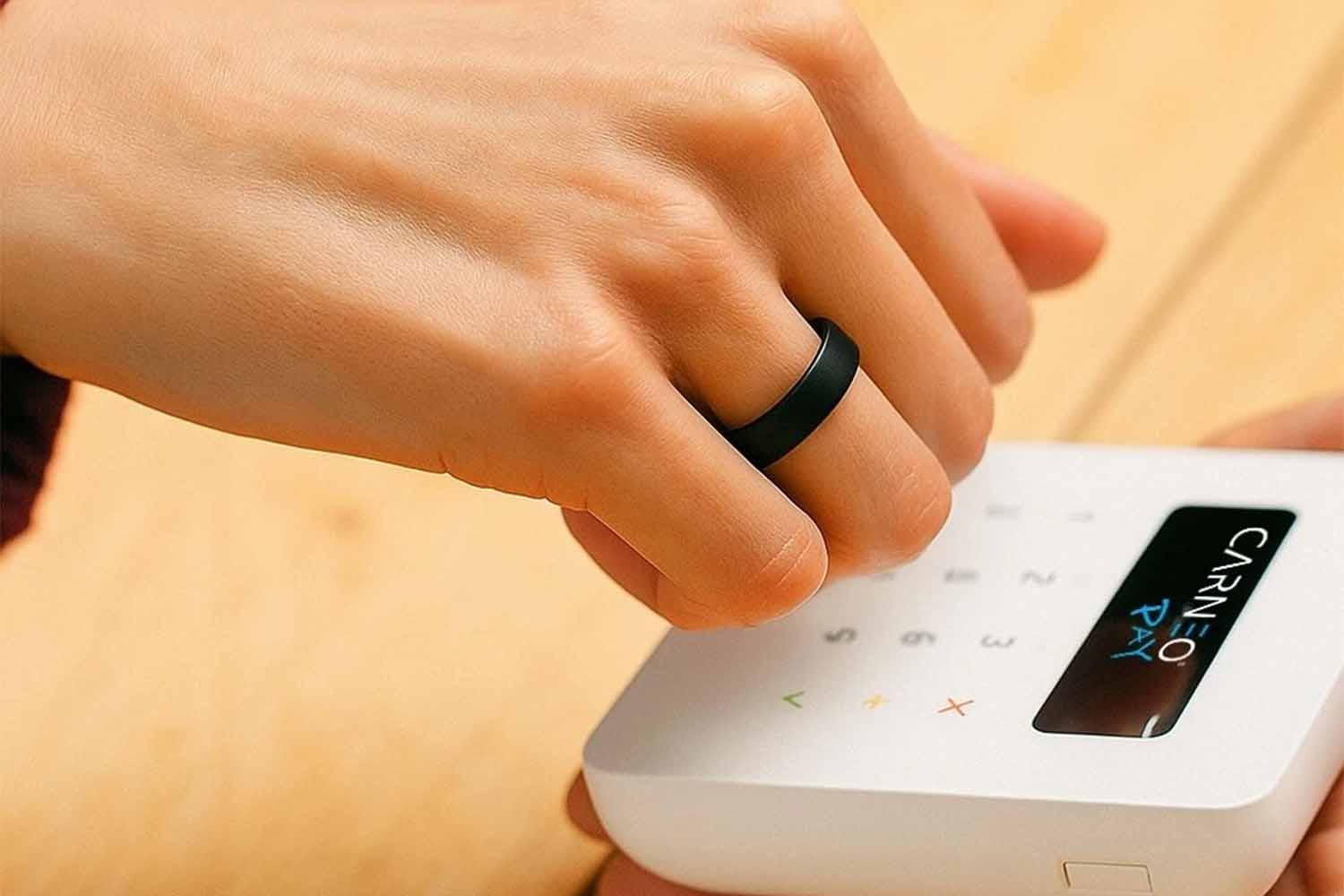 Placení platebním prstenem CARNEO Pay